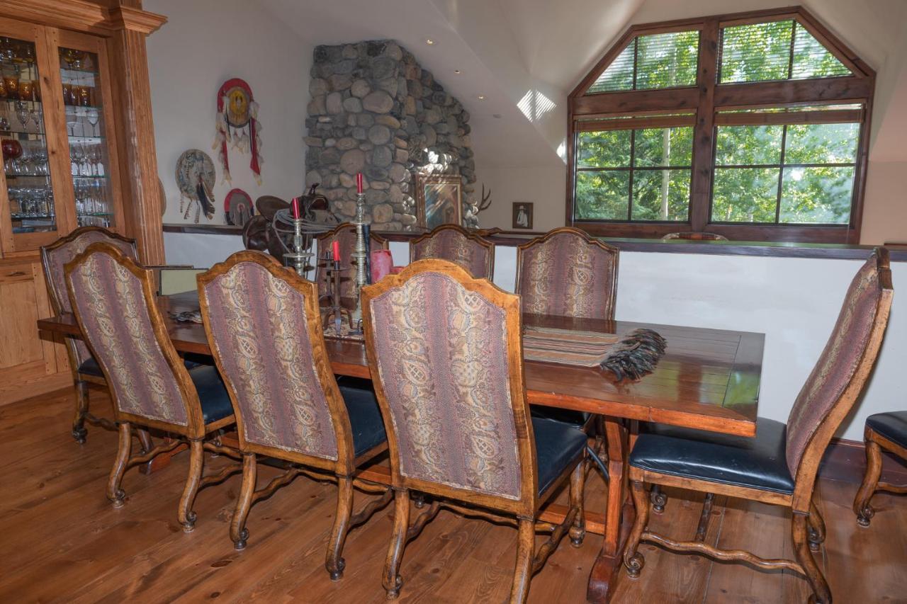 Saddleridge Villa Бийвър Крийк Екстериор снимка