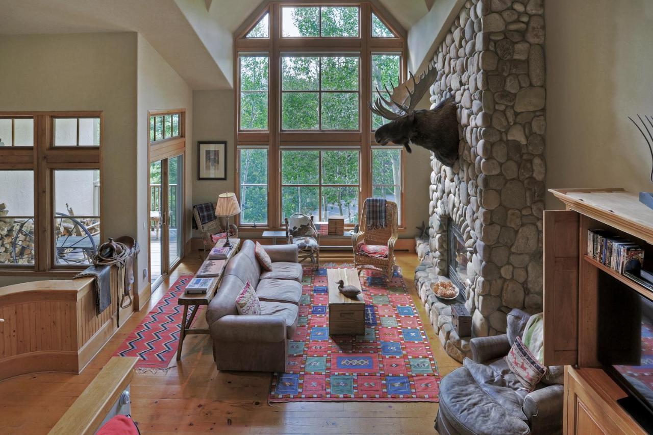 Saddleridge Villa Бийвър Крийк Екстериор снимка